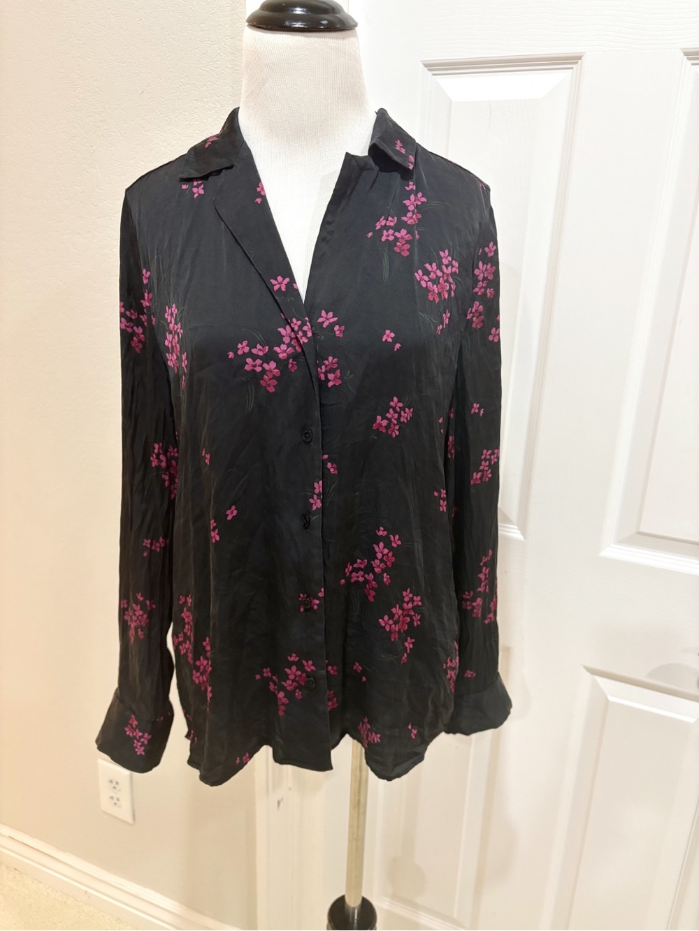 Quince Silk Black and Pink Floral Print Button-Front Blouse Medium